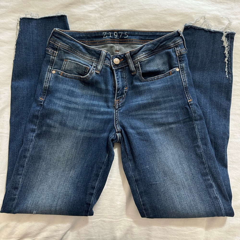 Zara Basic Denim. Ankle Fit.